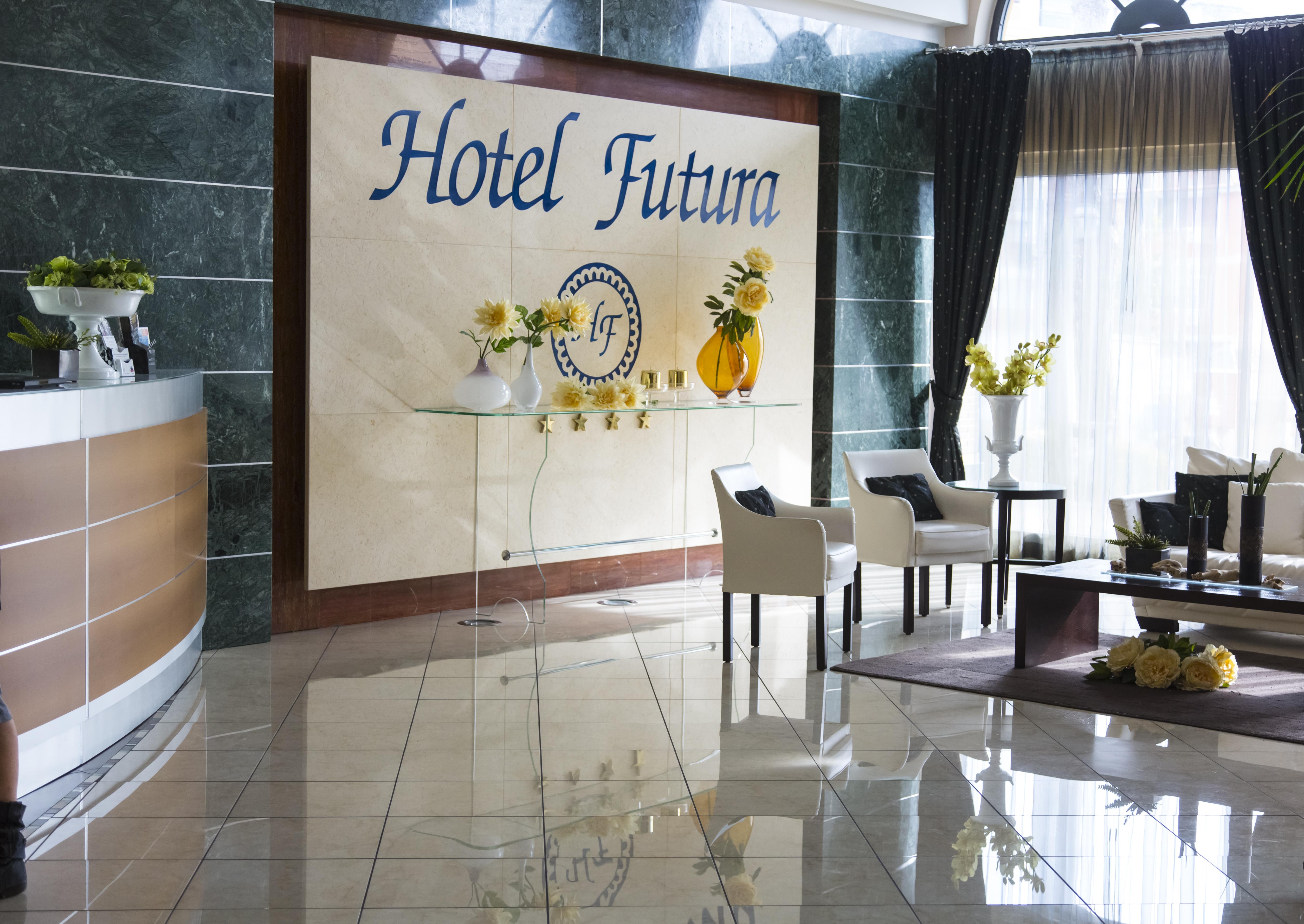 Hotel Futura Centro Congressi Napels Buitenkant foto